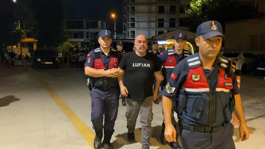 Yönetmen Ezel Akay Gözaltına Alındı: Detaylar ve Gelişmeler