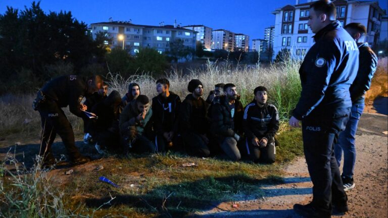 Edirne’de 10 kaçak göçmen yakalandı