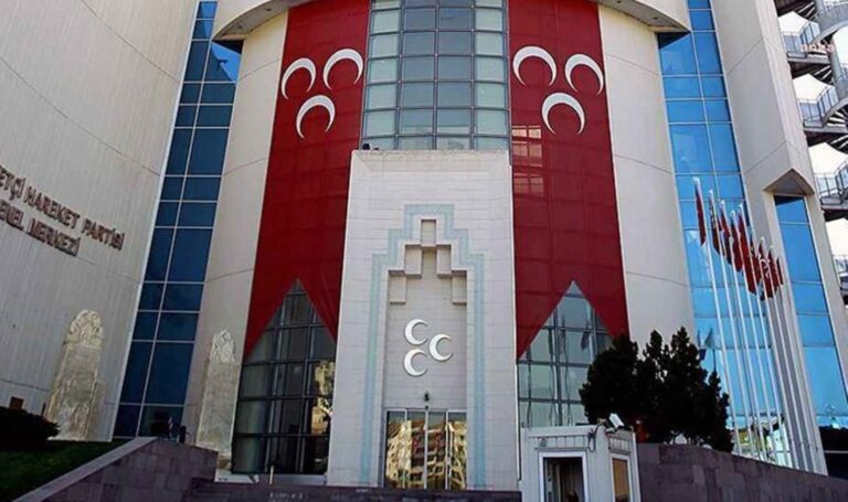 MHP’de deprem: 8 ilçe başkanı istifa etti – Son Dakika Siyasi Haber
