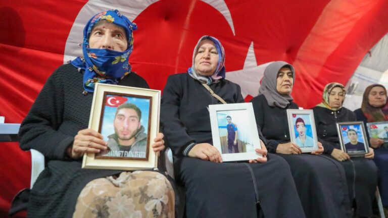 Çocukların denetimleri kararlılıkla devam ediyor