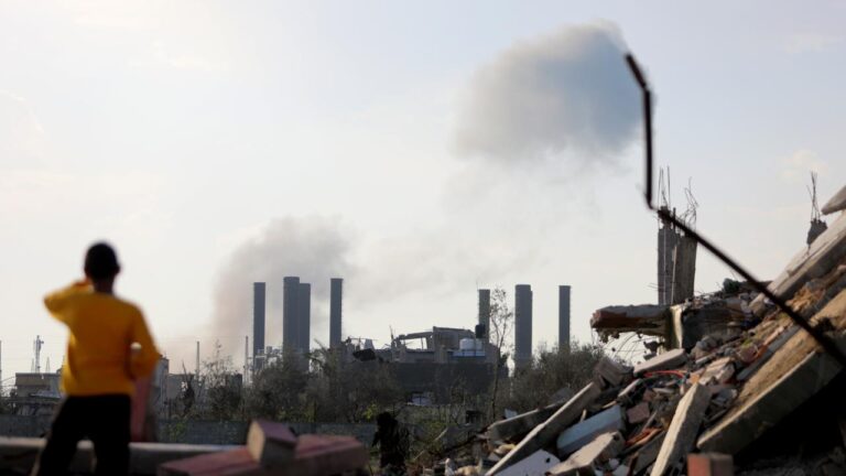 Hamas, Batı Şeria’daki Filistinlileri Gazze için cuma sabahı camilerde toplanmaya çağırdı