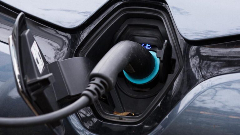 Eşarj ve Trugo’dan elektrikli araç kullanıcılarına ortak istasyon erişimi