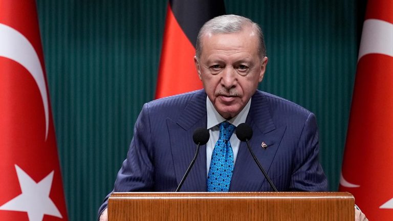 Cumhurbaşkanı Erdoğan’dan Ümit Aktan için başsağlığı mesajı